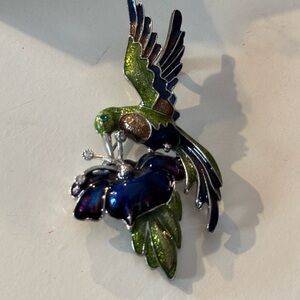 Vibrant Hummingbird Brooch in Green and Blue